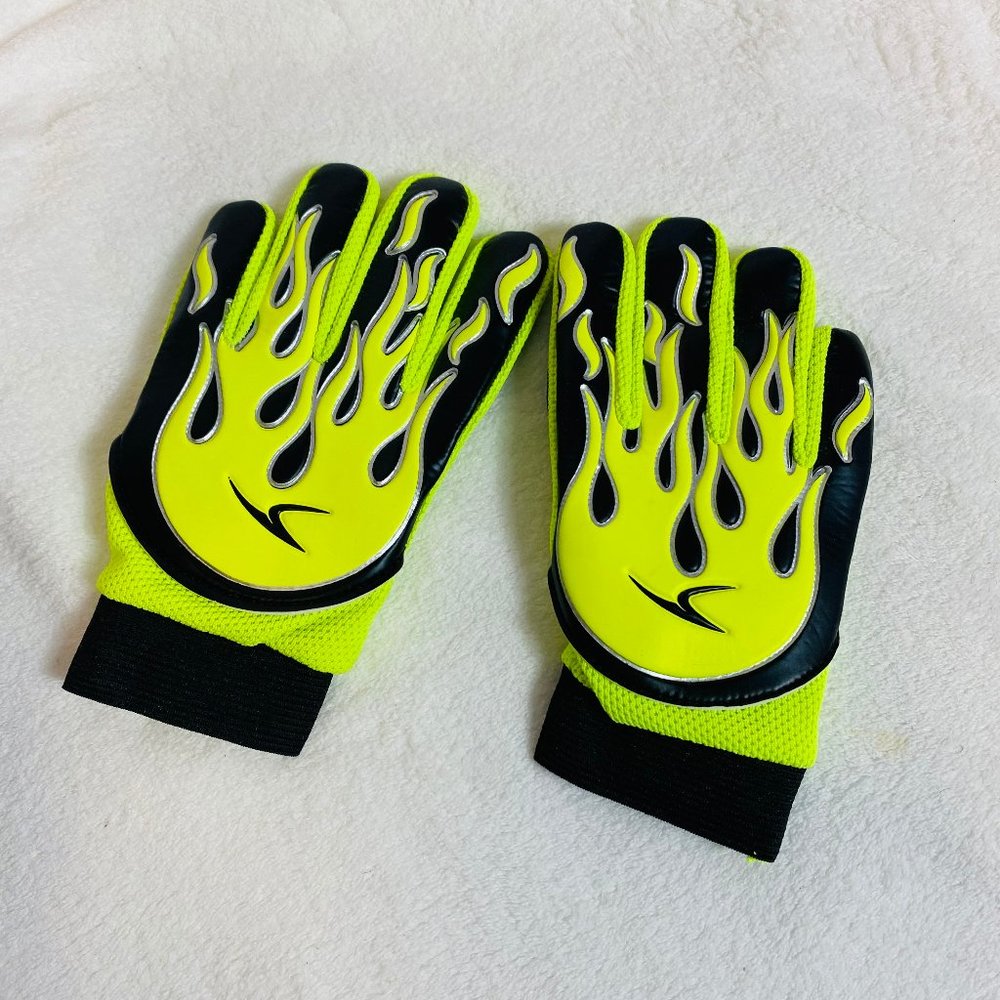SCORE Neon Green/Yellow Youth Kids Soccer Gloves Sports Equipment Accessories